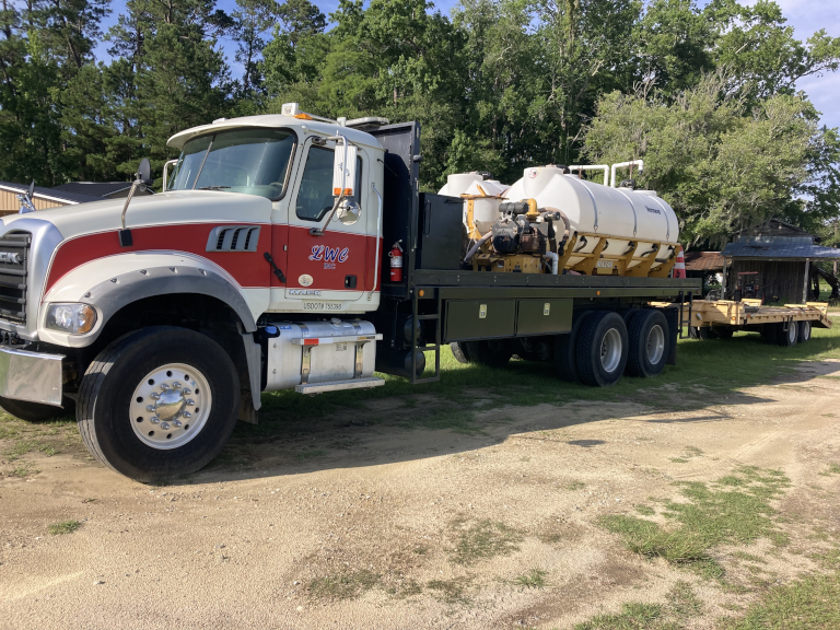 (2) 1000 gallon mixing systems